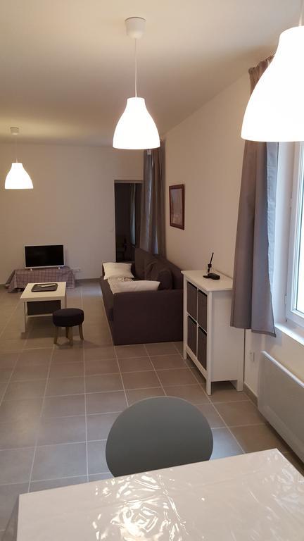 Apartament Colombe LʼIsle-sur-la-Sorgue Zewnętrze zdjęcie